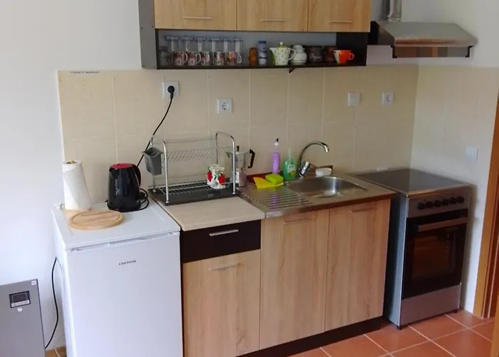 студио 36 - семирамида, * Боровец