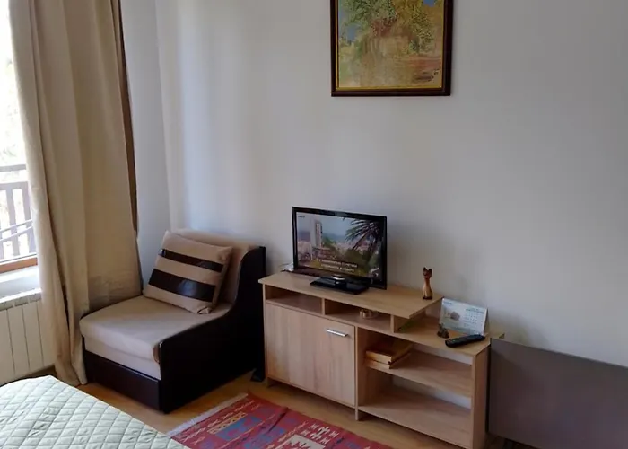 студио 36 - семирамида, Апартаменты Боровец