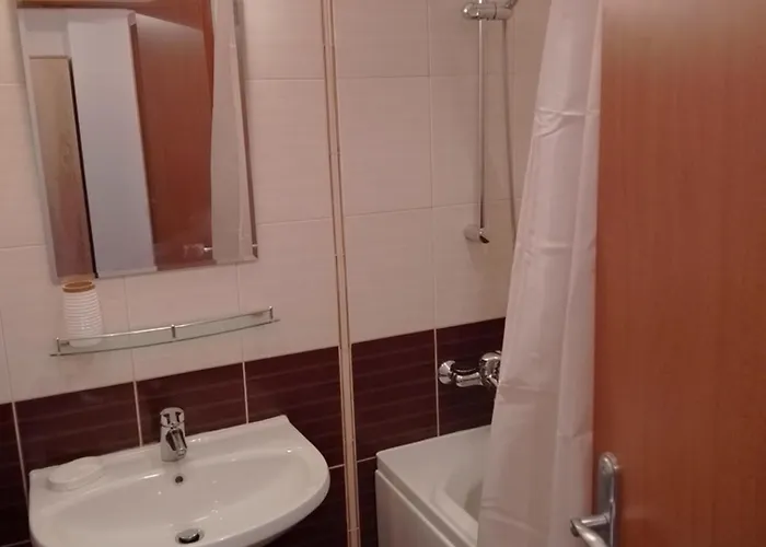 студио 36 - семирамида, * Боровец